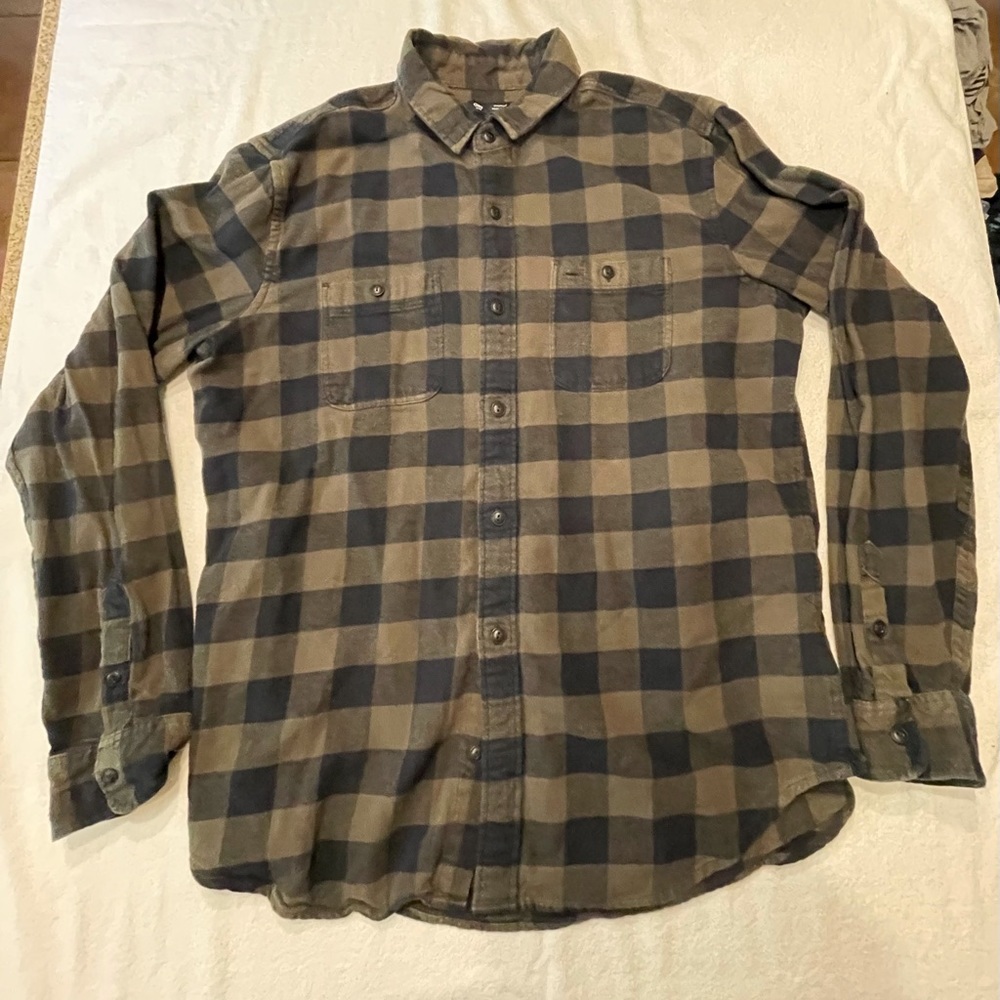 Gap men’s long sleeve flannel shirt
